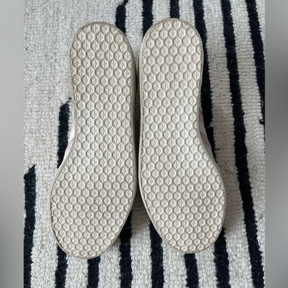 ADIDAS GAZELLES SIZE 6.5 LIKE NEW - Picture 4 of 7